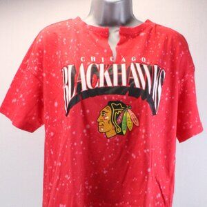 Chicago Blackhawks Bleach Wash Splatter Design Notch Neck Crop Top Women's Med